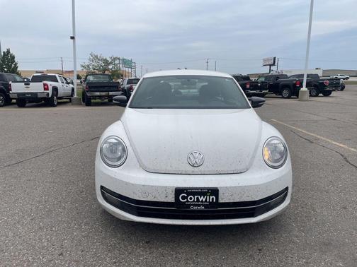 2012 Volkswagen Beetle Base