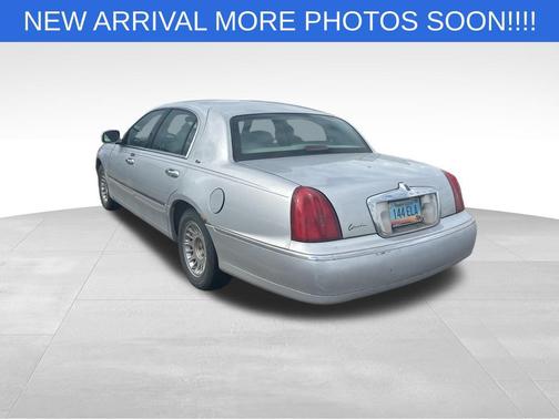 2000 Lincoln Town Car Cartier