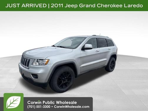 Bright Silver 2011 Jeep Grand Cherokee Laredo