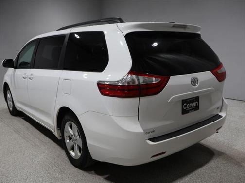 2015 Toyota Sienna LE