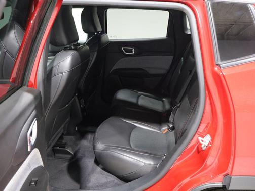 Redline Pearlcoat 2023 Jeep Compass Latitude Lux