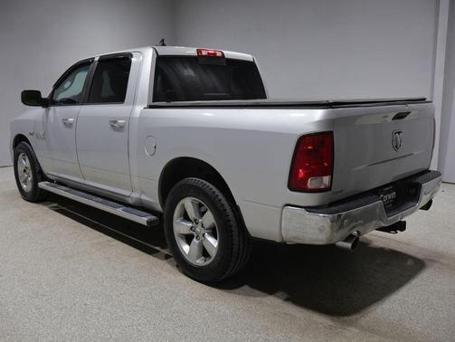 Bright Silver Metallic Clearcoat 2016 RAM 1500 Big Horn