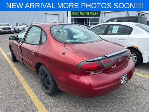 Toreador Red 1999 Ford Taurus