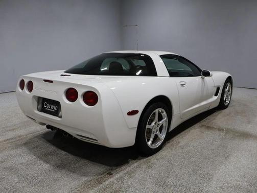 2001 Chevrolet Corvette Base