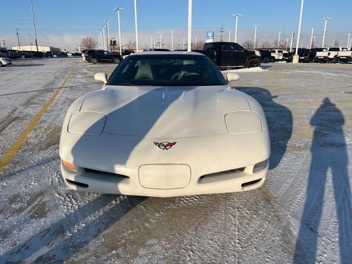 2001 Chevrolet Corvette Base