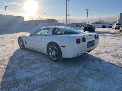 2001 Chevrolet Corvette Base