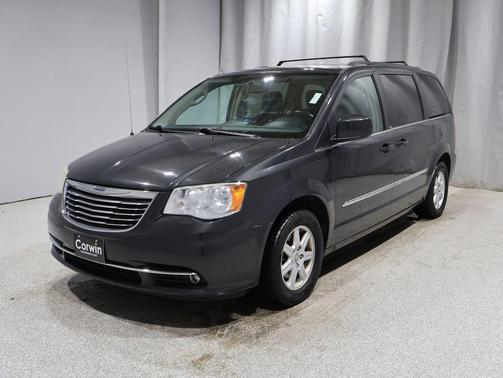 2012 Chrysler Town & Country Touring