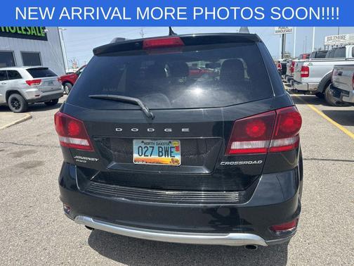 Pitch Black Clearcoat 2016 Dodge Journey Crossroad