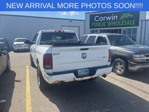 Bright White 2016 RAM 1500 Sport