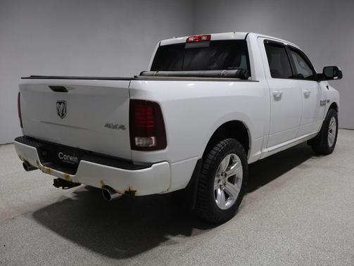 Bright White 2016 RAM 1500 Sport