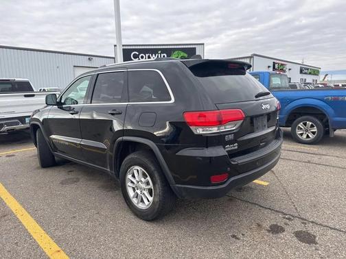2019 Jeep Grand Cherokee Laredo