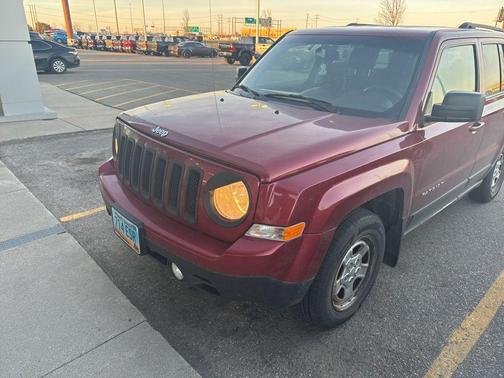 Deep Cherry Red Crystal Pearlcoat 2015 Jeep Patriot Sport