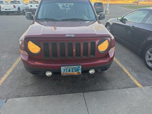 Deep Cherry Red Crystal Pearlcoat 2015 Jeep Patriot Sport