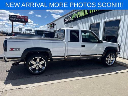 White 1996 Chevrolet 1500 Fleetside