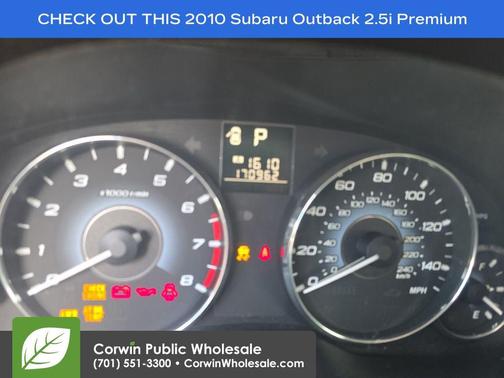 Cypress Green Pearl 2010 Subaru Outback 2.5 i Premium