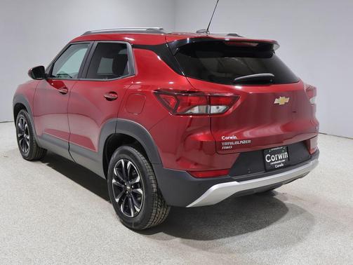 Scarlet Red Metallic 2021 Chevrolet Trailblazer LT