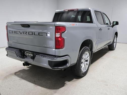 Sterling Gray Metallic 2024 Chevrolet Silverado 1500 Custom