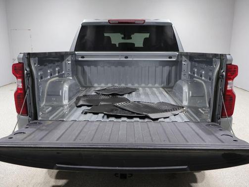 Sterling Gray Metallic 2024 Chevrolet Silverado 1500 Custom