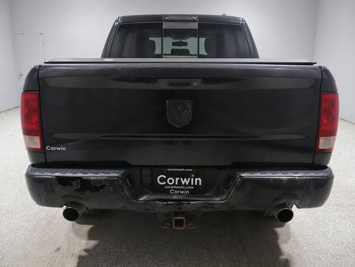 Brilliant Black Crystal Pearlcoat 2011 Dodge Ram 1500 Sport