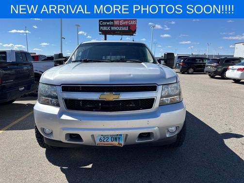Silver Ice 2013 Chevrolet Suburban 1500 LT