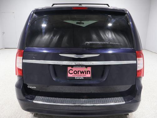 2011 Chrysler Town & Country Touring