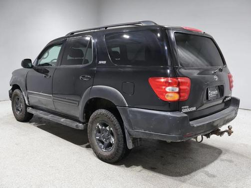 2002 Toyota Sequoia SR5