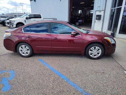 Tuscan Sun 2010 Nissan Altima 2.5 SL
