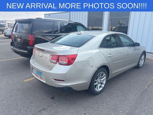 Champagne Silver 2014 Chevrolet Malibu 1LT