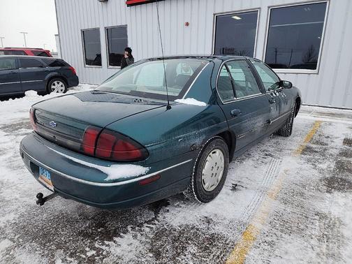2000 Chevrolet Lumina Base