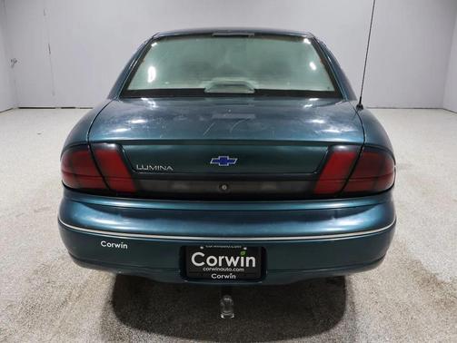 2000 Chevrolet Lumina Base