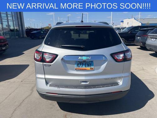 Silver Ice 2014 Chevrolet Traverse LS