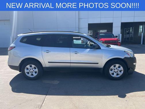 Silver Ice 2014 Chevrolet Traverse LS