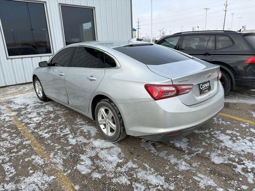 2022 Chevrolet Malibu FWD LT