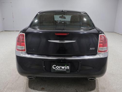 Gloss Black 2013 Chrysler 300 S