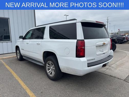 Summit White 2016 Chevrolet Suburban LT