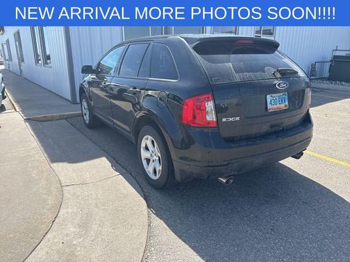 Tuxedo Black 2013 Ford Edge SE