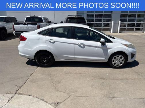 Oxford White 2012 Ford Fiesta S