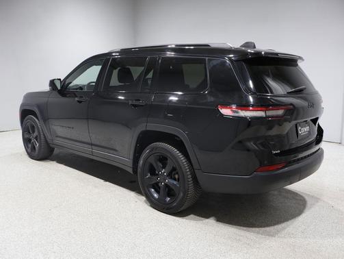 2022 Jeep Grand Cherokee L Altitude