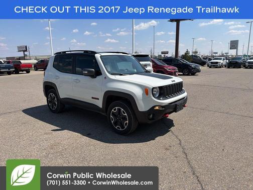 Alpine White 2017 Jeep Renegade Trailhawk
