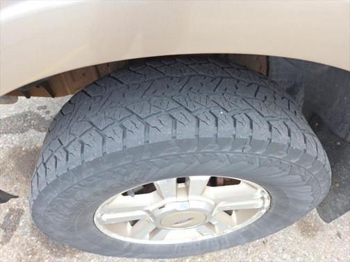 2005 Ford F-150 Lariat SuperCrew