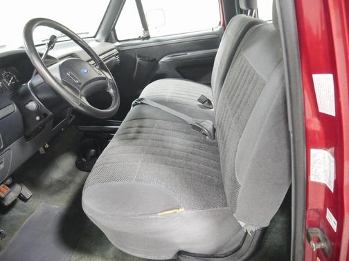 Photo 3 of 28 of 1993 Ford F-150 XL SuperCab