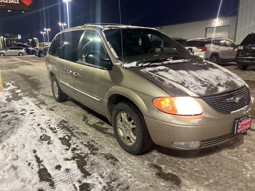 2003 Chrysler Town & Country Limited
