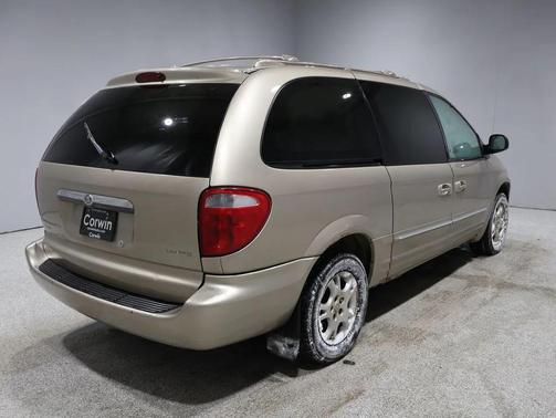 2003 Chrysler Town & Country Limited