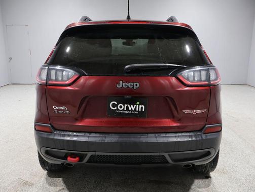 2020 Jeep Cherokee Trailhawk