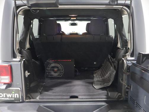Rhino Clearcoat 2016 Jeep Wrangler Unlimited Sport