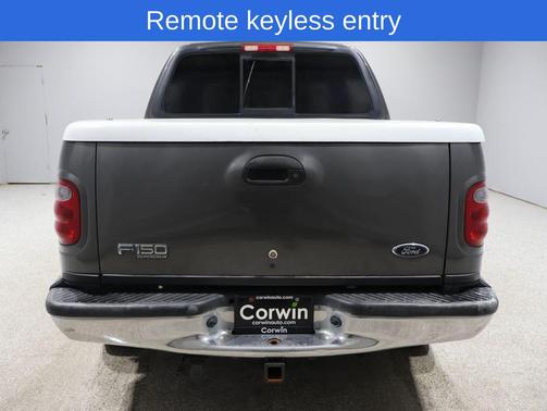 2002 Ford F-150 Lariat SuperCrew