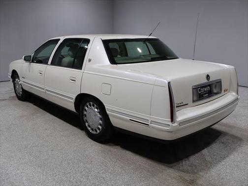 1999 Cadillac DeVille Base