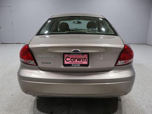 2007 Ford Taurus SE