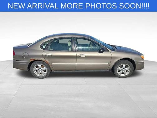 2007 Ford Taurus SE
