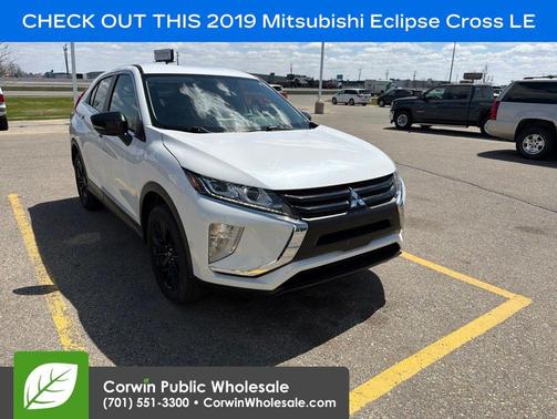 Pearl White 2019 Mitsubishi Eclipse Cross LE